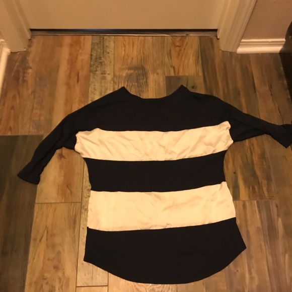 The limited Navy Blue & White 3/4 Sleeve New with Tags Blouse - Picture 10 of 14